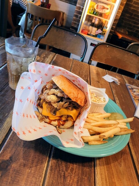 Eight Burger S Tokyo 下北沢 ハンバーガー ネット予約可 食べログ