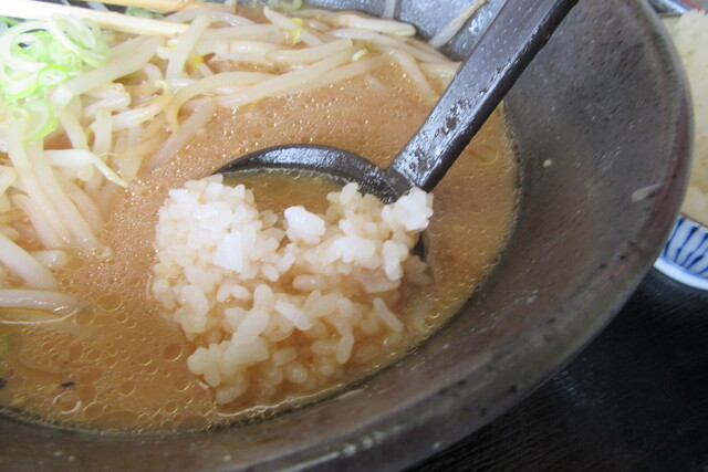 本日は 野菜増し の味噌ラーメンにライスを付けて お腹も満足 By むんじ らーめん うそだっぺー 宗道 ラーメン 食べログ