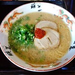 Dambo - 特製豚骨ラーメン