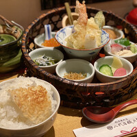 銀座米料亭 八代目儀兵衛 - 