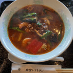 Teihou Kan Tori Kurabu - 海鮮麻婆麺1200円です