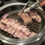 熟成肉専門店 ヨプの王豚塩焼 - 