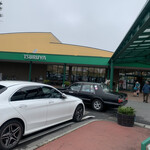 미카도 커피 가루이자와 쓰루야점 - 츠루야 가루이자와점은 기념품을 사기에 매우 좋습니다.