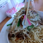 極濃湯麺 シントミ - 【2020.9.27(日)】冷やしトマトもりタンメン(並盛・250g)960円の麺