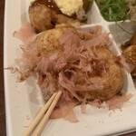 たこ焼道楽 わなか - 大入り　¥600
      「人気の味を一皿で楽しめる」
      醤油カツオのせ