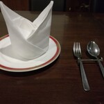 カーン・ケバブ・ビリヤニ - テーブルセット