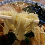 赤シャモジ 本店 - 麺はこんな感じ