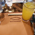 ポリネシアンテラス レストラン - セットのドリンクはオレンジジュースに。