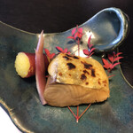 銀座 - 鰆の西京焼きです。皮の上に塗られた白味噌と最強に合います。魚は身離れが良くてとても柔らかいです。