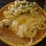 手打うどん すみた - かしわざる（十条時代の写真です）