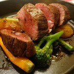 ビストロ デ トロワ - 