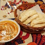 インド料理 スビマハル - ポークカレー&チーズナン