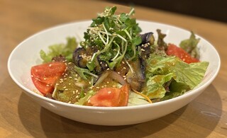 Izou - 揚げナスのサラダ