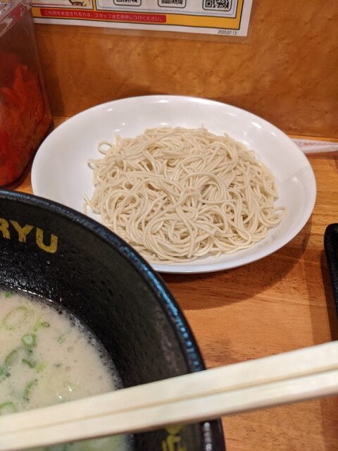 博多風龍 神田西口店 神田 ラーメン 食べログ