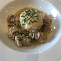 La Stalla - タラの白子のアーリオオーリオペペロンティーと一日寝かしたハム入りお団子上のパスタ。