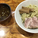 麺武者 - ガツンつけめん(880円)