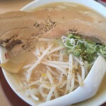 Ramen Yokoduna - 煮込みバラ肉ラーメン