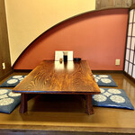 一富士 - 小上がり席。