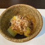 ラ モトリス - アミューズ