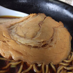 Totsuchiyanramen - アツアツのスープに浸かってトロトロになってうまっ！