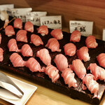 あわら温泉 ホテル八木 - 本鮪にぎり@写真では分かりにくいけど高級店の鮪のさし