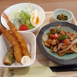 分福茶釜 - 鶏ピリ辛炒めと海老フライ