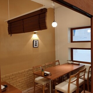 Spacious restaurant with 140 seats ◎ Completely private rooms also available ♪