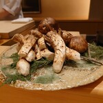 たきや - ；松茸