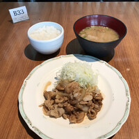 羅豚 ギンザ・グラッセ - 黒豚生姜焼き御膳（税込み１２００円）