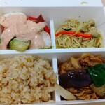 パリヤ - DELI BOX(弁当) 1,134円 ♪