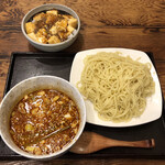 Garakushuka Maruchou - 「四川つけ麺」850円と日替わり丼「マーボー丼」100円