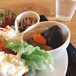 きっさ おばあちゃん家 - 葉野菜から根野菜まで