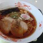 グリルカトレア - 料理写真:ラーメン(黒胡椒をかけた後)