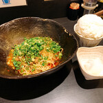 Shirunashi tantanmen kinguken - 汁なし担々麺並盛り４辛、ライスと温泉玉子