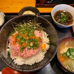 くつろぎ居酒家 蓮 - ネギトロ丼