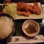 串の味 東八 - 唐揚定食。９３０円。