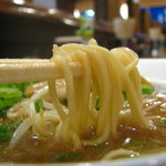 Musshu Tei - 麺は中麺ストレート