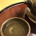 日本料理 太月 - フルコース１６５００円。松茸と鱧の土瓶蒸し。お猪口に注ぐ途中から、松茸の芳醇な香りを楽しめます（╹◡╹）（╹◡╹）