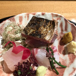 日本料理 太月 - フルコース１６５００円。鰹藁焼き、真鯛、カジキ。鰹は、前回同様、感激の美味しさです（╹◡╹）（╹◡╹）。真鯛も寝かされて旨味たっぷりです（╹◡╹）（╹◡╹）