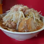 ラーメン二郎 - 小ブタ　ニンニクマシマシ、ヤサイ、アブラ　700円