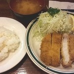 和豚もちぶたロースカツ1300円也！