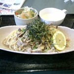 緑山 - きのことベーコンの和風パスタ