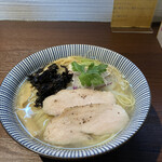 旬菜麺屋 雅流 - 魚介そば(あごだし)