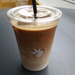 Hazeru coffee - アイスカフェラテ。