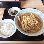 いさご食堂 - ネギラーメンと半ライス