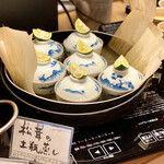 あわら温泉 ホテル八木 - 松茸の土瓶蒸し@松茸は大きめのカットでした