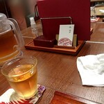 麺 紡木 - 仕切り