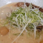 ひいらぎ - 味玉とんこつ醤油ラーメン♪