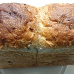 パン・ドゥ・マルシェ - 発芽玄米と黒米玄米の食パン