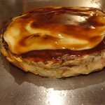 Okonomiyaki Izakaya Mikaduki - フワフワチーズお好み焼き ミックス玉